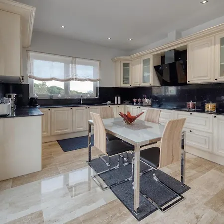 Costacabana - Madison *