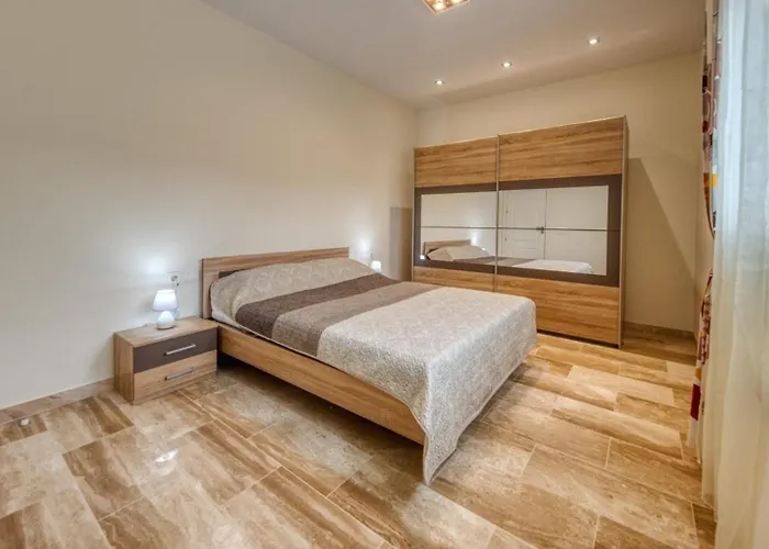 Costacabana - Madison Villa Lloret de Mar