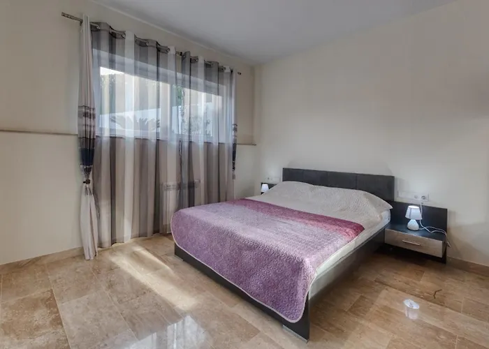 Costacabana - Madison *